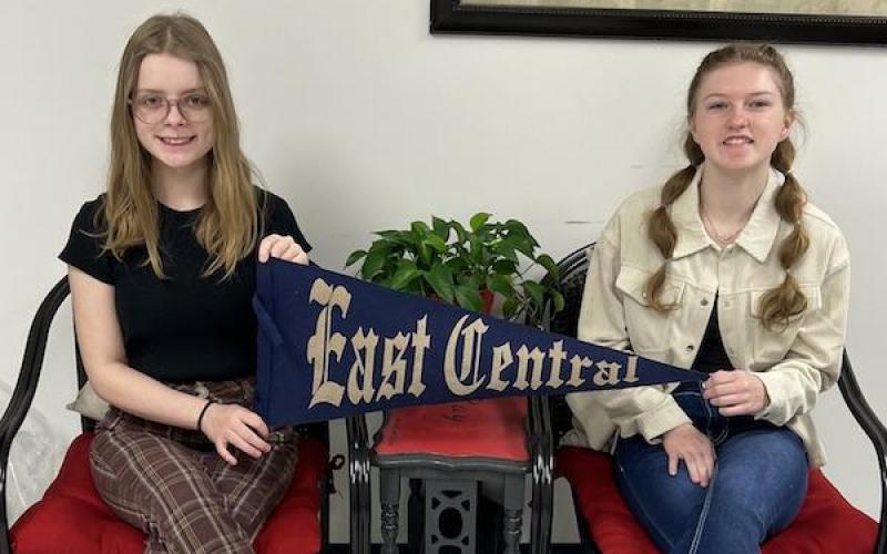Alyvia Helm and Raylee Bartle Article Image Alt Text