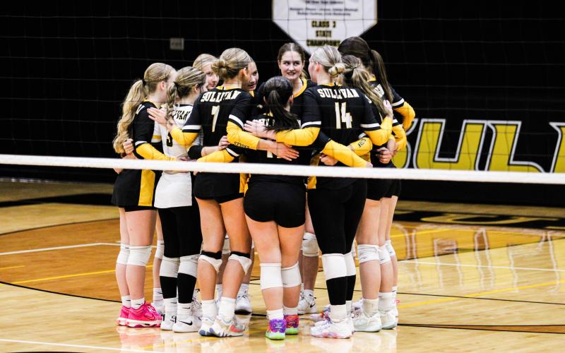 SULLIVAN huddles before sweeping the Dutchgirls. Photo by Wyatt Hardy Article Image Alt Text