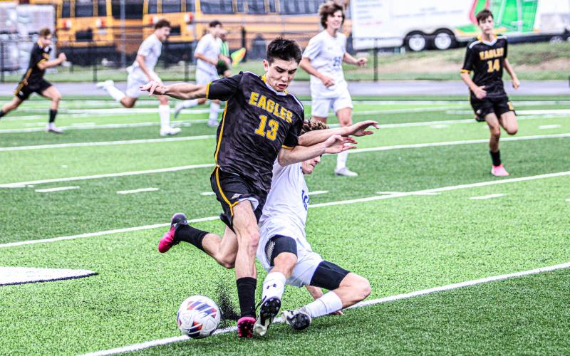 JOSIAH TANNER (13) will enter his junior season. Photo by Wyatt Hardy Article Image Alt Text