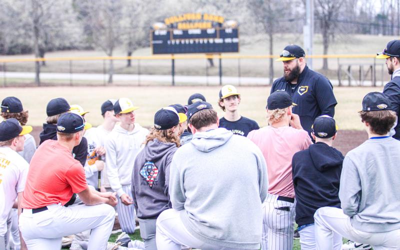 HUDDLE UP. Head coach Ian Whitson aims to lead the Sullivan Eagles to another district title and state trip. Photo by Wyatt Hardy Article Image Alt Text